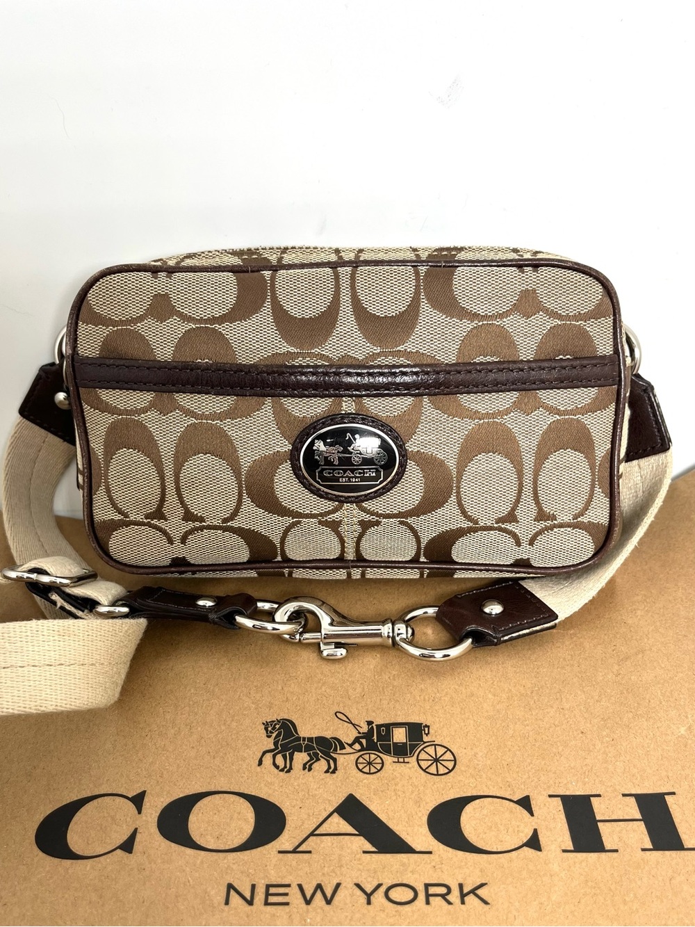 Coach Vintage Y2K Signature C Monogram Waist Bag (Style J1071-44027) RARE FIND 🔥